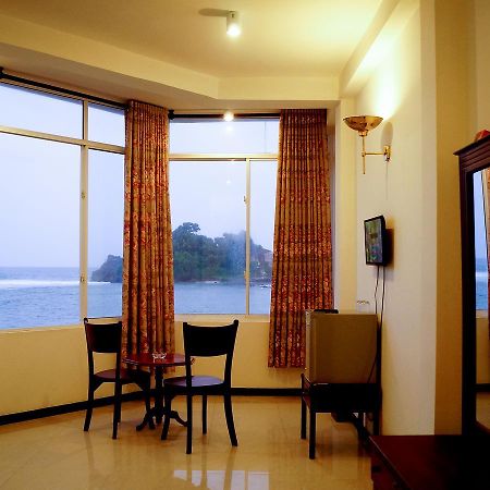 אהנגאמה Sayurima Beach Hotel חדר תמונה