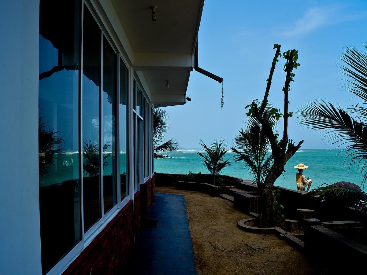 אהנגאמה Sayurima Beach Hotel מראה חיצוני תמונה