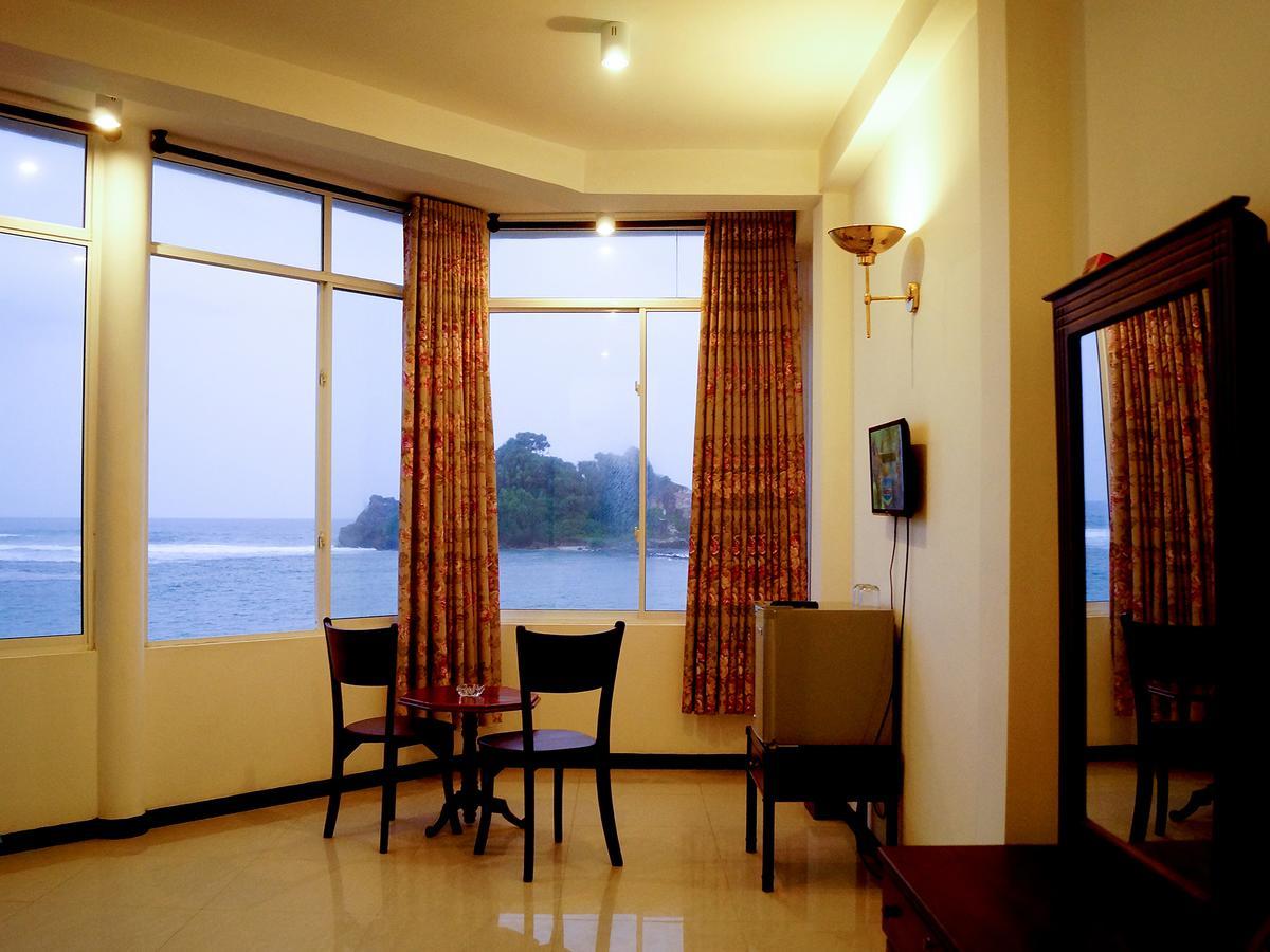אהנגאמה Sayurima Beach Hotel חדר תמונה