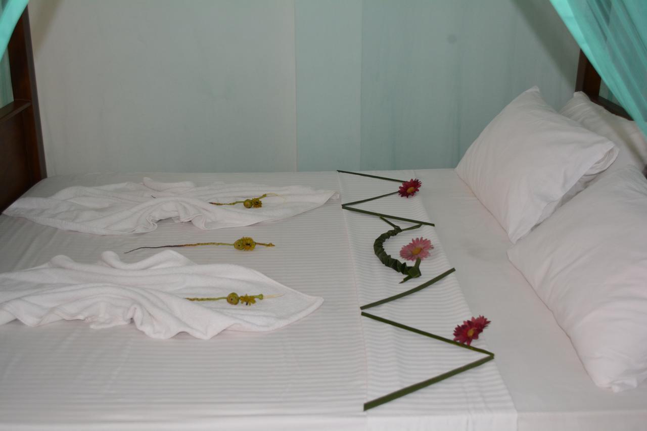 אהנגאמה Sayurima Beach Hotel מראה חיצוני תמונה