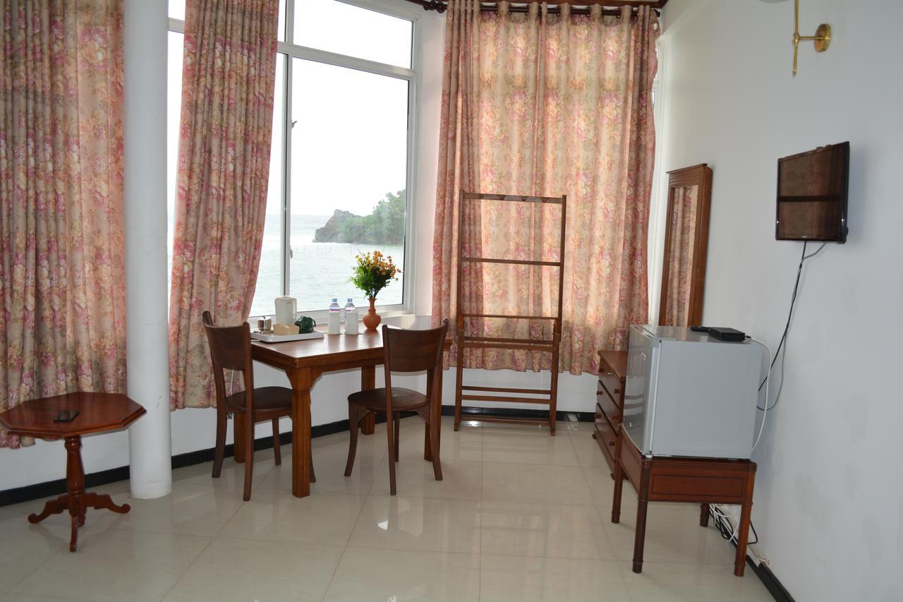 אהנגאמה Sayurima Beach Hotel מראה חיצוני תמונה