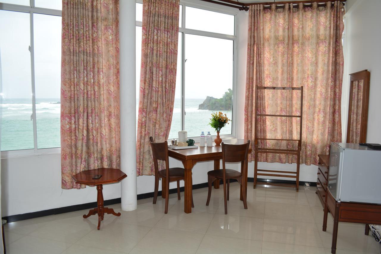 אהנגאמה Sayurima Beach Hotel מראה חיצוני תמונה