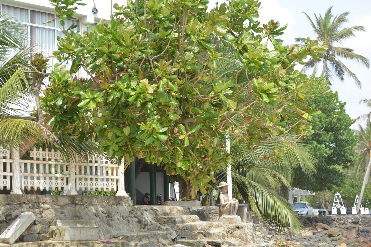 אהנגאמה Sayurima Beach Hotel מראה חיצוני תמונה