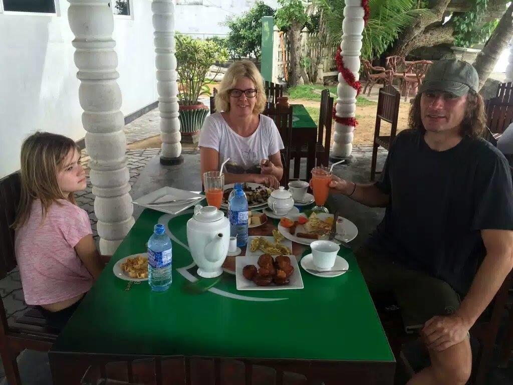 אהנגאמה Sayurima Beach Hotel מראה חיצוני תמונה
