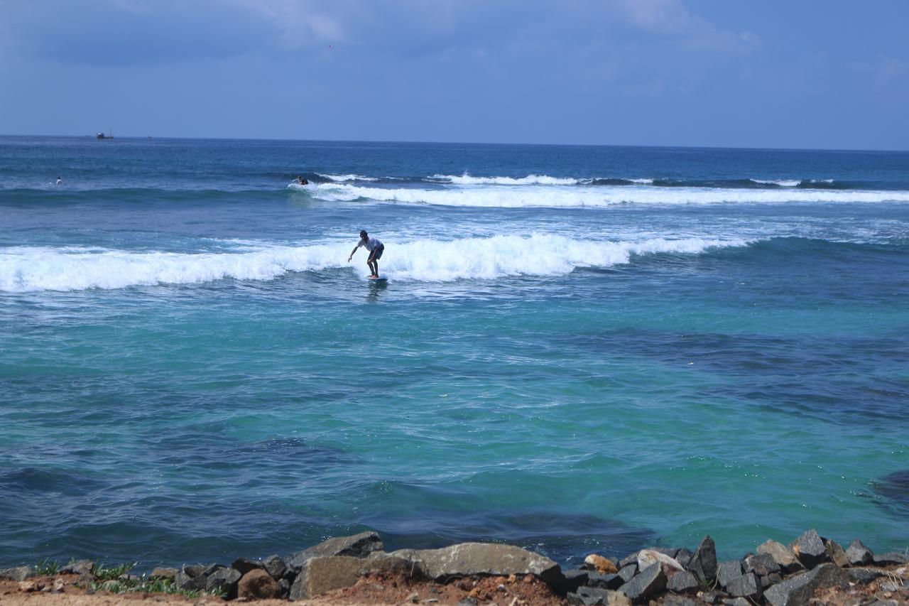 אהנגאמה Sayurima Beach Hotel מראה חיצוני תמונה