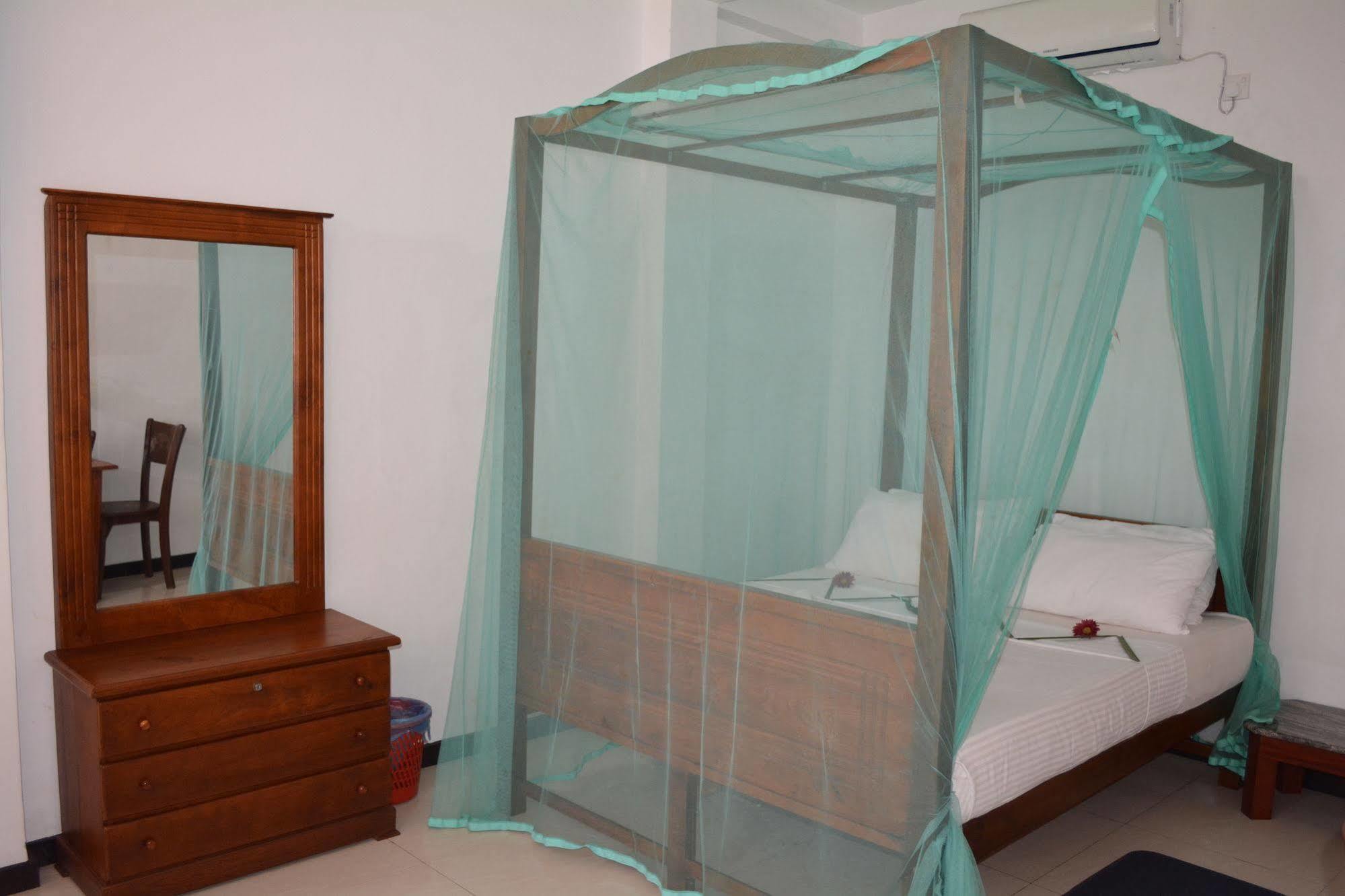 אהנגאמה Sayurima Beach Hotel מראה חיצוני תמונה