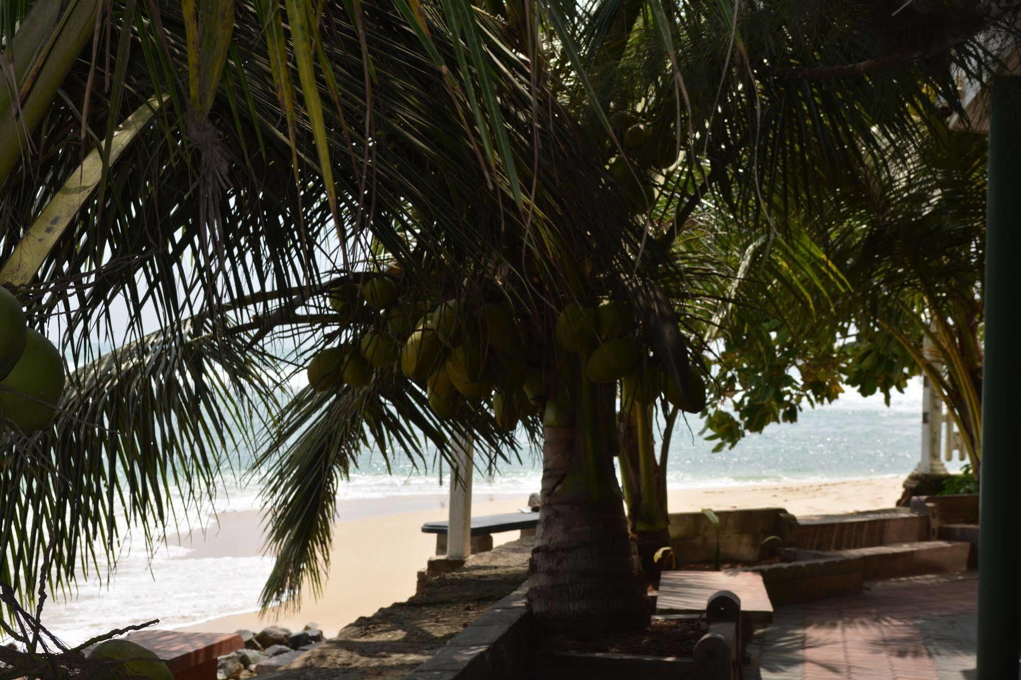 אהנגאמה Sayurima Beach Hotel מראה חיצוני תמונה